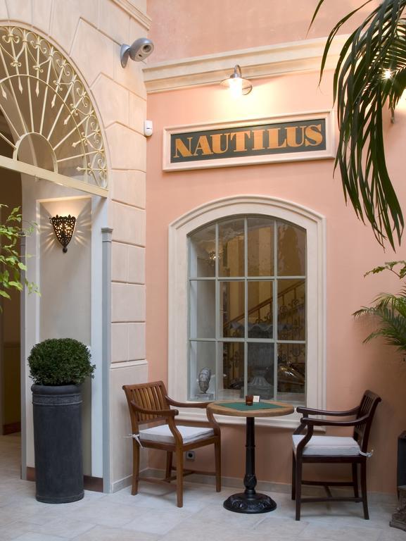 Boutique Hotel Nautilus Tábor Kültér fotó